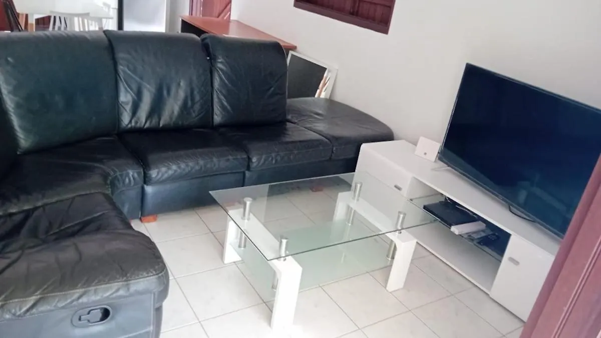 Spacieux Bas De Villa Les Abymes
